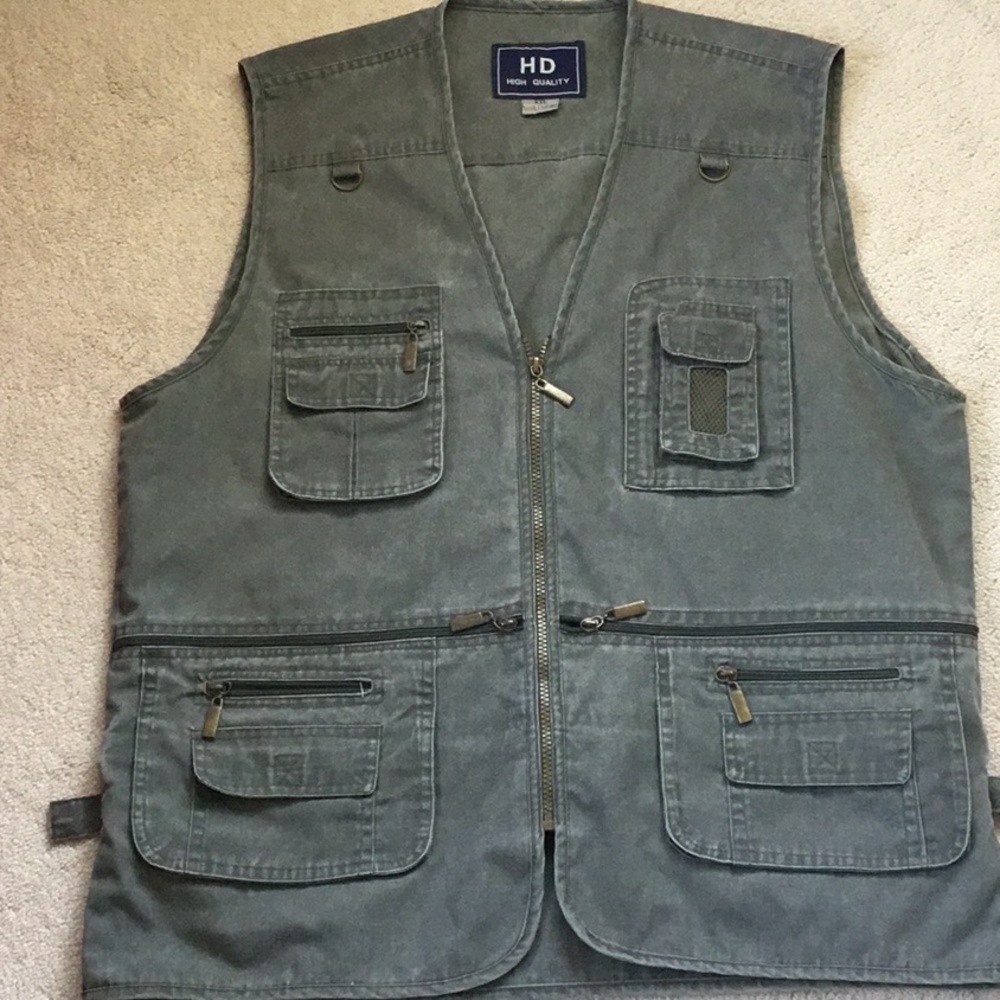 Explorer Vest / Utility Vest with lots of pockets